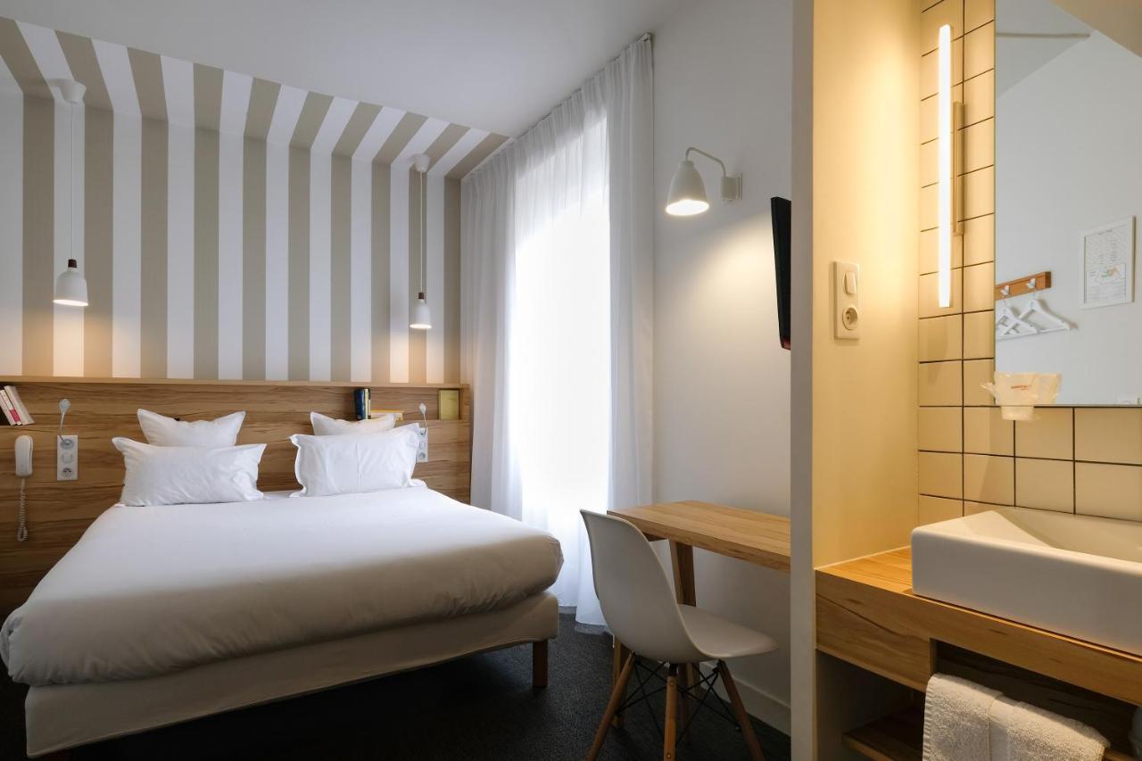 Hotel Et Apparts Marin Laval  Bagian luar foto
