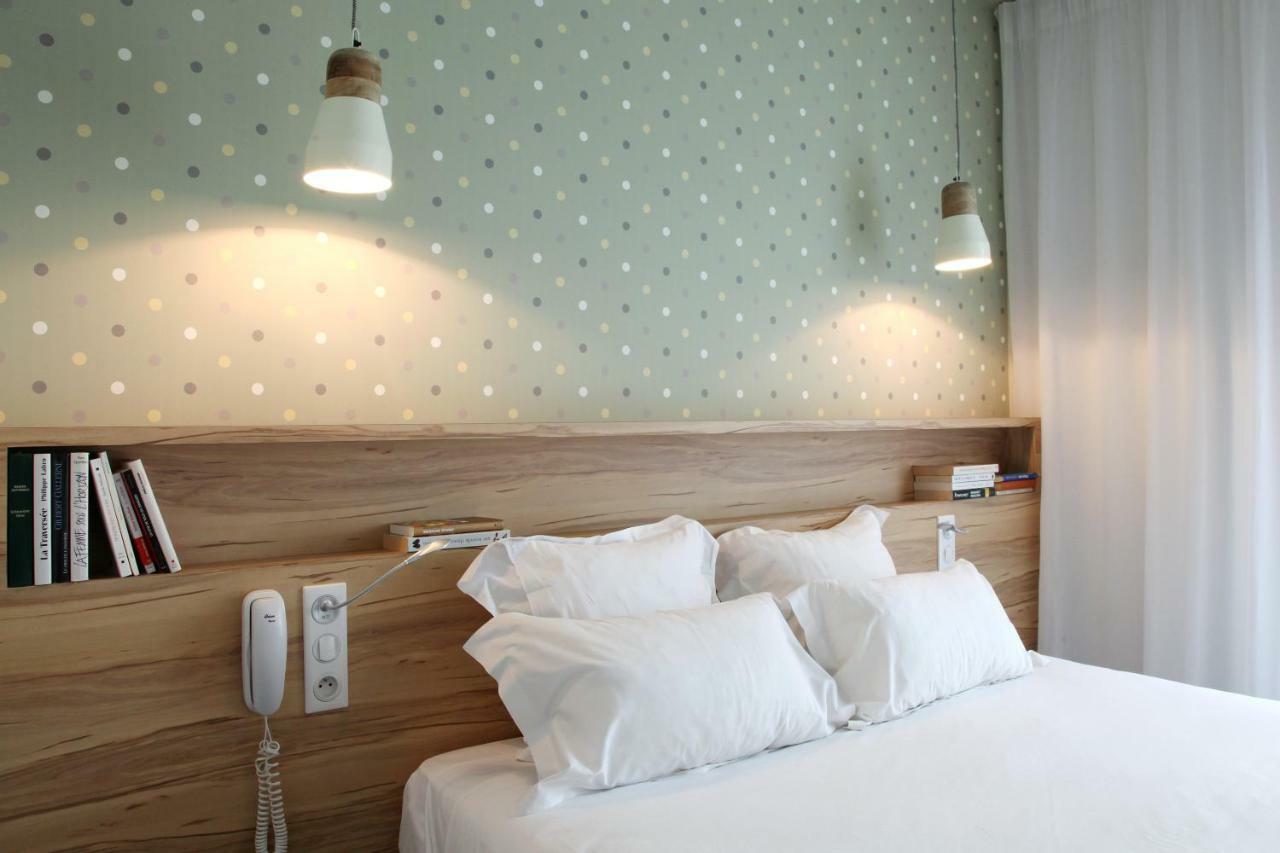 Hotel Et Apparts Marin Laval  Bagian luar foto